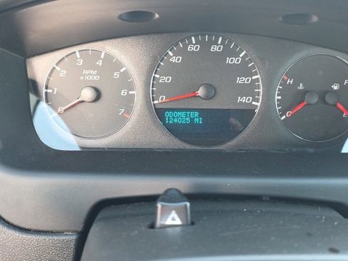 Used 2016 Chevrolet Impala LT image 12