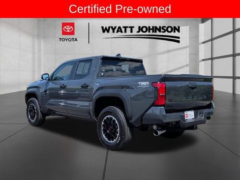 Used 2025 Toyota Tacoma TRD Off-Road AWD/4WD image 3