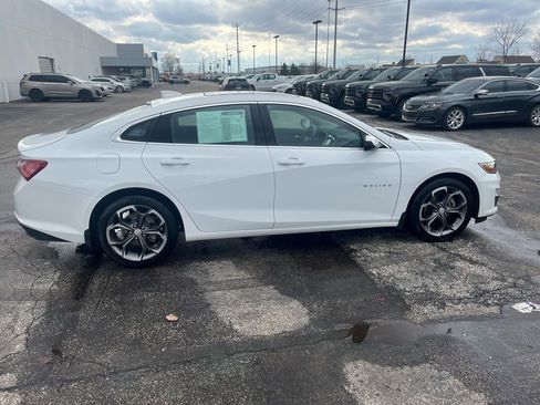 Used 2022 Chevrolet Malibu LT w/ Leather Package image 9