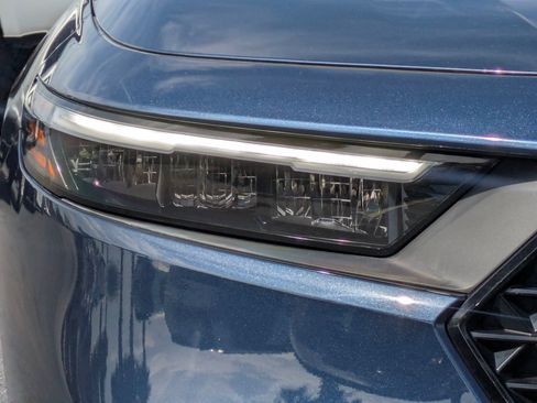 Used 2024 Honda Accord EX image 11