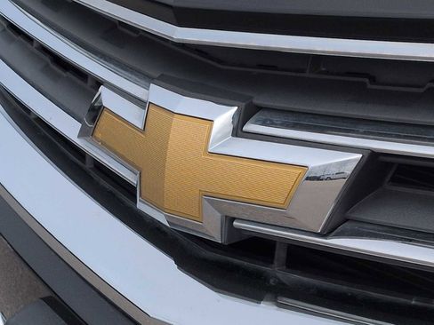 Used 2016 Chevrolet Impala LT w/ Convenience Package image 13