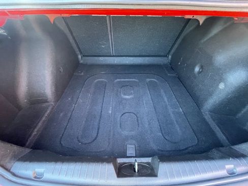 Used 2014 Chevrolet Cruze LS image 10