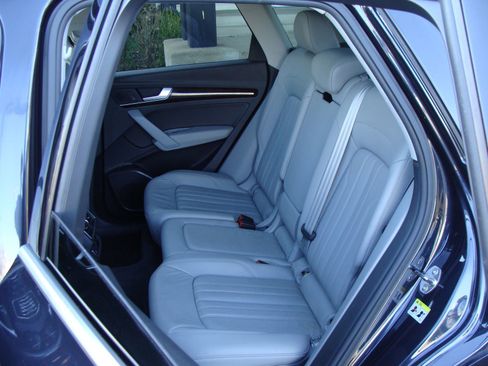 Used 2018 Audi Q5 2.0T Premium Plus image 8