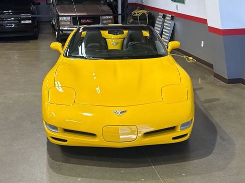 Used 2003 Chevrolet Corvette Convertible w/ Preferred Equipment Group1 RWD image 7