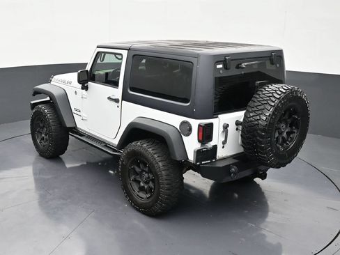 Used 2017 Jeep Wrangler Sport w/ Quick Order Package 24S AWD/4WD image 14