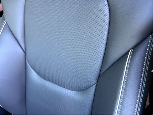 New 2026 Genesis GV70 2.5T Advanced AWD/4WD image 6