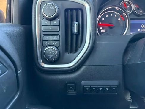 Used 2022 Chevrolet Silverado 2500 LT w/ Convenience Package AWD/4WD image 19
