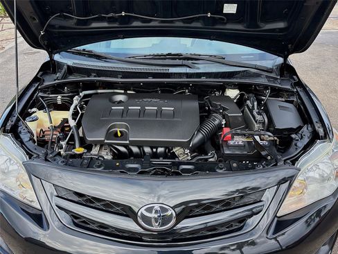 Used 2013 Toyota Corolla L image 26