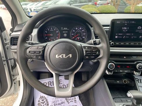 Used 2023 Kia Rio S w/ Technology Package image 17