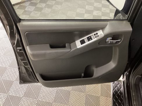 Used 2012 Nissan Pathfinder Silver w/ Protection Pkg AWD/4WD image 19