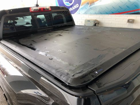 Certified 2024 Chevrolet Colorado W/T w/ WT Convenience Package II image 8