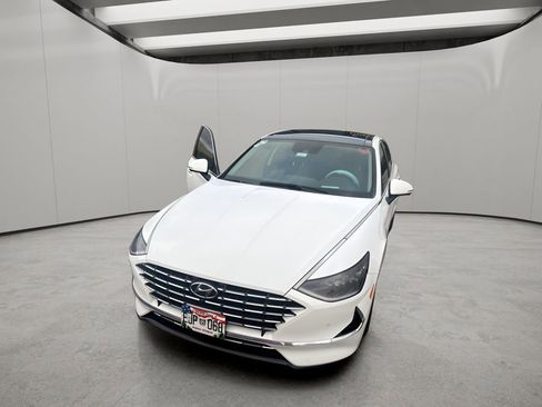 Used 2023 Hyundai Sonata Limited FWD image 8
