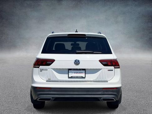 Used 2019 Volkswagen Tiguan SEL AWD/4WD image 3