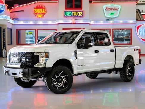 Used 2021 Ford F250 XLT w/ FX4 Off-Road Package AWD/4WD image 2