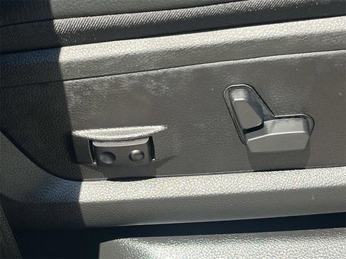 New 2026 RAM 3500 Laramie w/ Towing Technology Group image 21