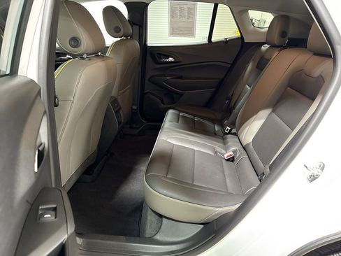 Certified 2026 Chevrolet Trax ACTIV w/ Sunroof Package FWD image 23