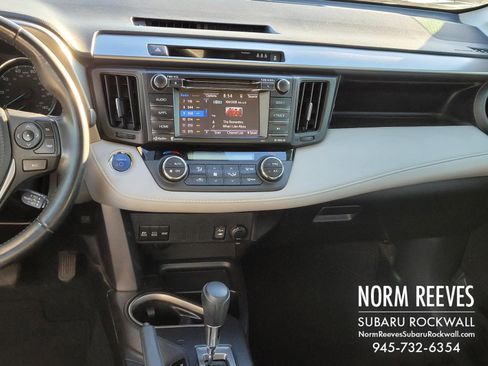 Used 2017 Toyota RAV4 XLE image 12