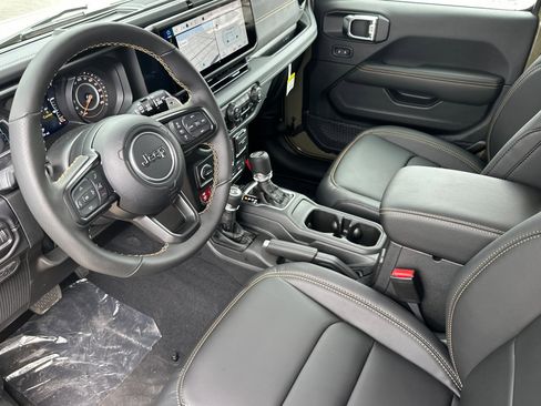 New 2025 Jeep Wrangler Unlimited Rubicon 392 image 9