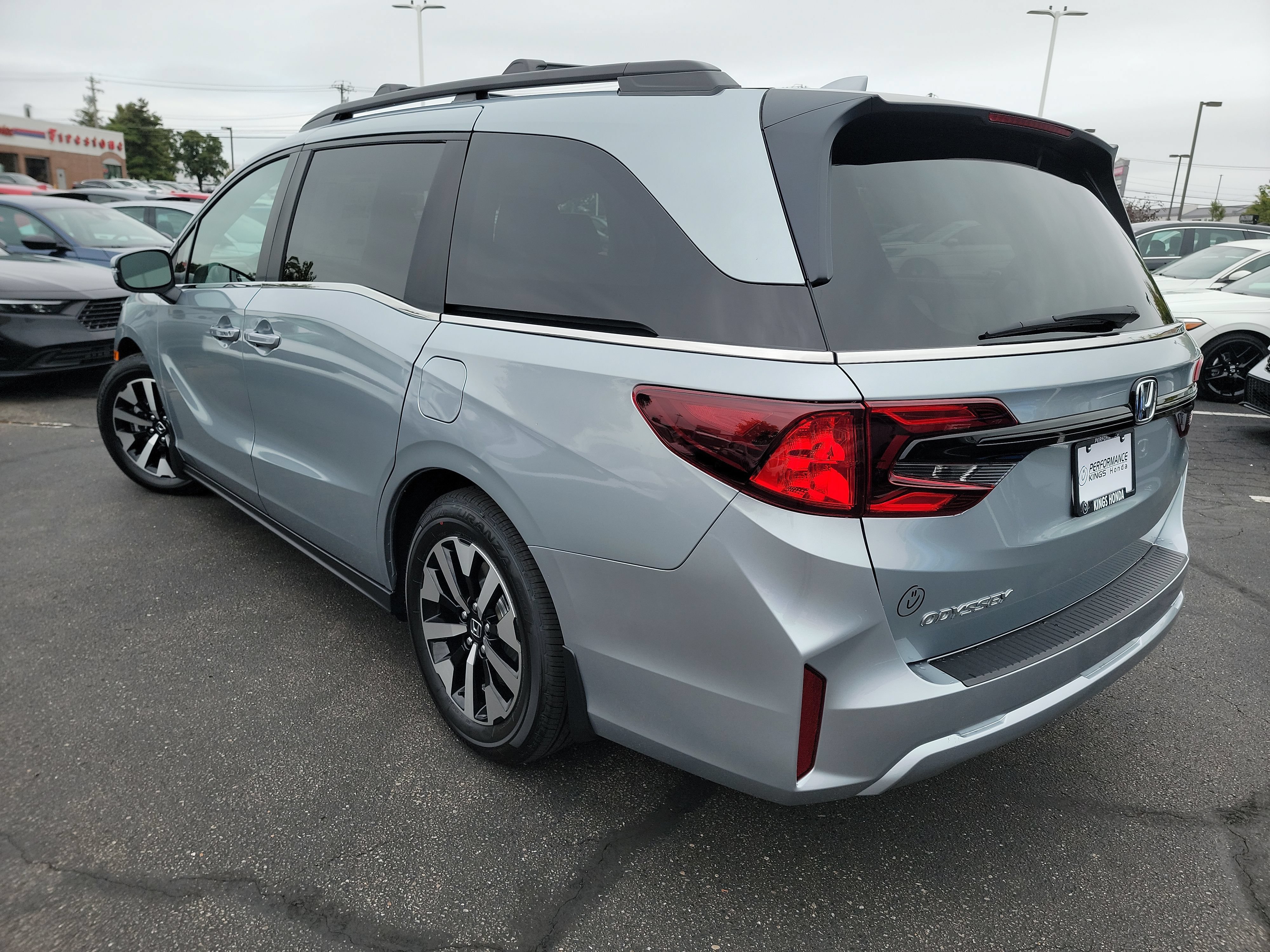 New 2027 Honda Odyssey EX-L image 17