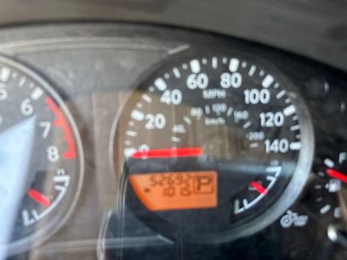 Used 2010 Nissan Frontier SE w/ SE Value Truck Pkg RWD image 16