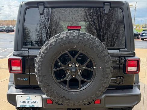 Used 2025 Jeep Wrangler Unlimited Sport S 4xe AWD/4WD image 4