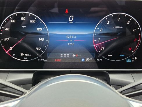 Certified 2025 Mercedes-Benz GLC 300 4MATIC image 29