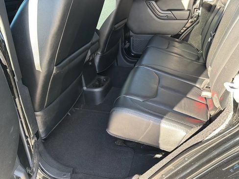 Used 2017 Jeep Wrangler Unlimited Sahara AWD/4WD image 49