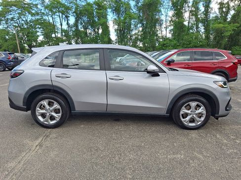 Used 2023 Honda HR-V LX image 7