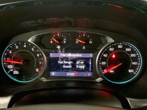 Used 2023 Chevrolet Traverse RS image 16