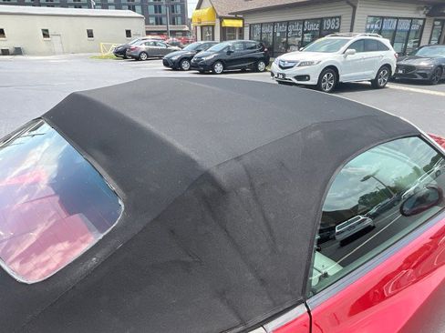 Used 2005 Chrysler Crossfire Limited RWD image 15