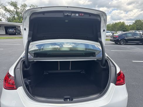 Used 2024 Mercedes-Benz C 300 Sedan image 30