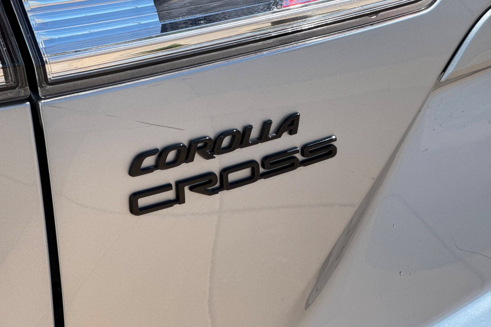 Used 2025 Toyota Corolla Cross AWD Hybrid image 34