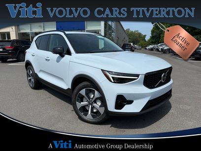 Used 2026 Volvo XC40 B5 Plus w/ Protection Package Premier
