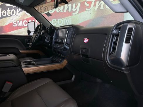 Used 2017 Chevrolet Silverado 1500 LTZ w/ LTZ Plus Package AWD/4WD image 19