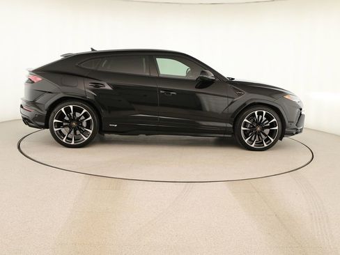 Used 2024 Lamborghini Urus S image 8