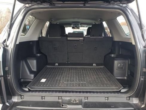 Used 2018 Toyota 4Runner SR5 image 5