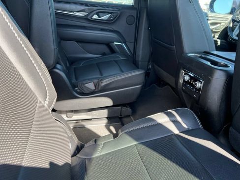 Used 2023 GMC Yukon Denali RWD image 10