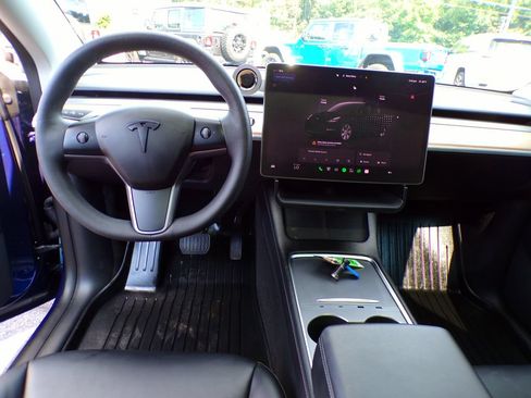 Used 2023 Tesla Model Y Long Range AWD/4WD image 20