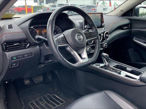 Used 2022 Nissan Sentra SR w/ SR Premium Package FWD image 13
