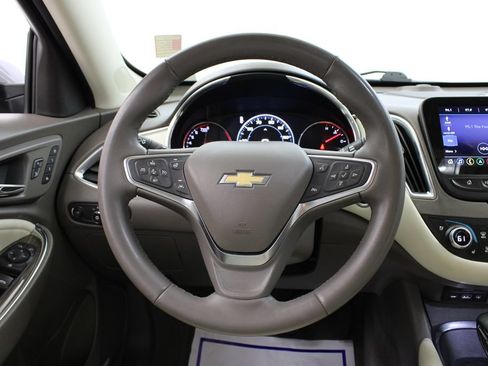 Used 2024 Chevrolet Malibu LT FWD image 24