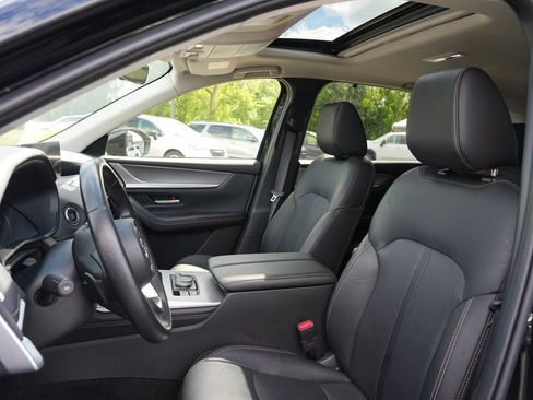Used 2024 MAZDA CX-90 3.3 Turbo w/ Preferred Plus AWD/4WD image 12