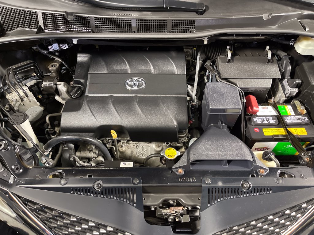 Used 2016 Toyota Sienna SE Premium FWD image 9