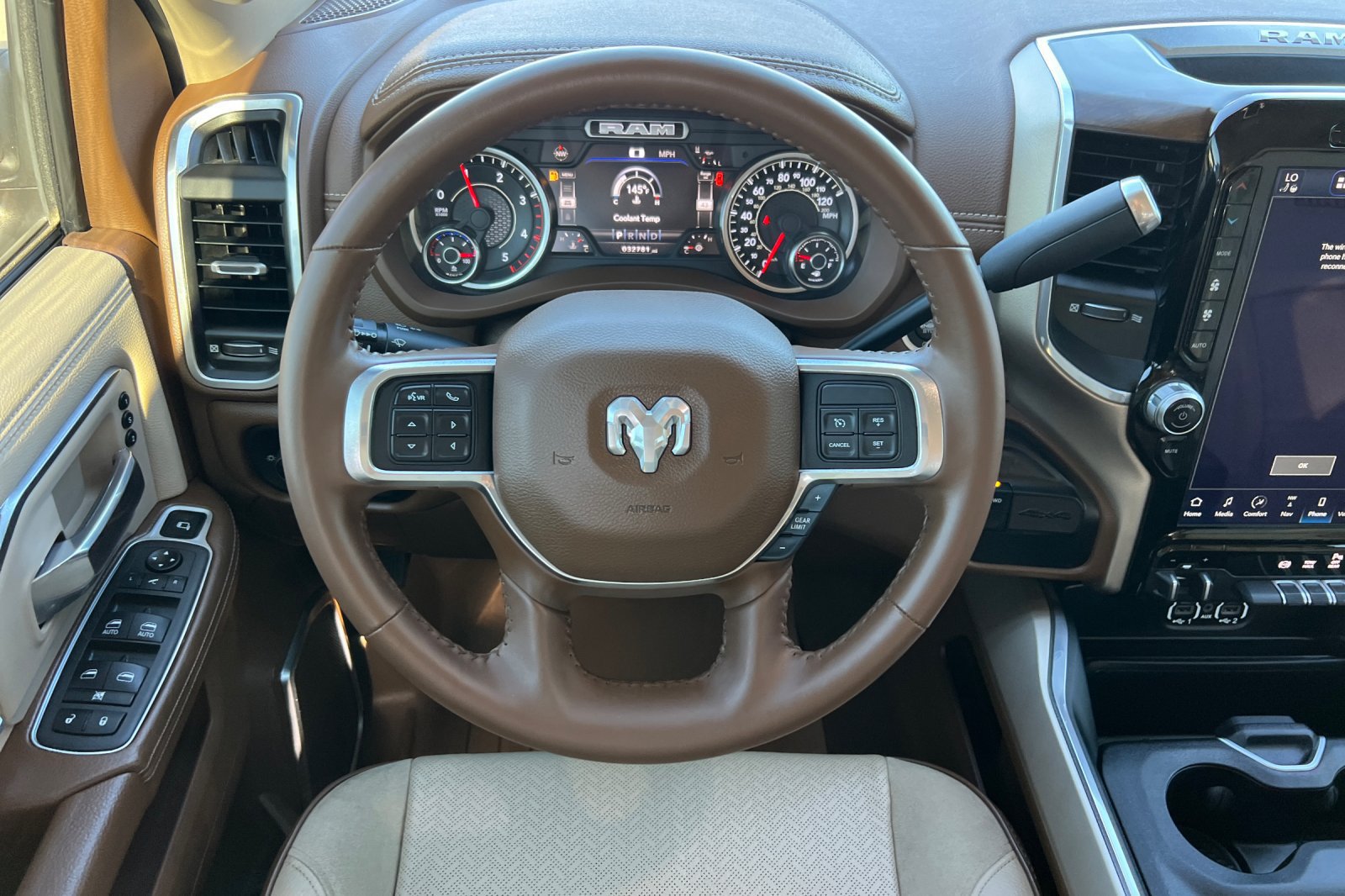 Used 2022 RAM 2500 Laramie AWD/4WD image 16
