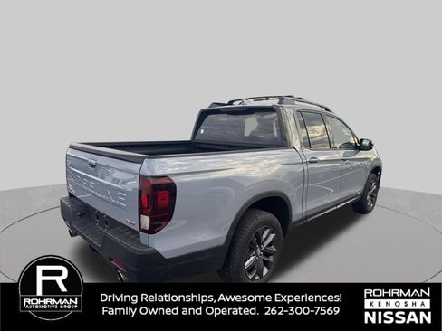 Used 2024 Honda Ridgeline Sport image 5