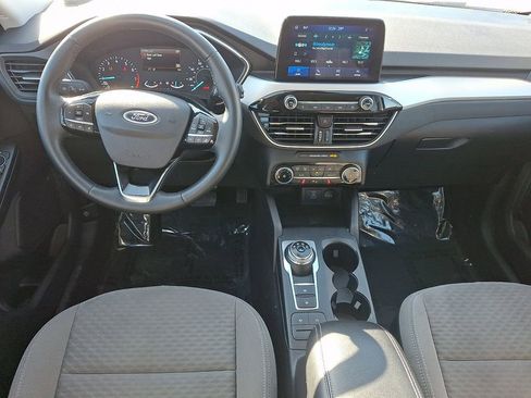 Certified 2022 Ford Escape SE w/ Cold Weather Package image 11