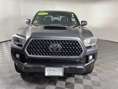 Used 2019 Toyota Tacoma TRD Sport w/ Technology Package AWD/4WD image 3