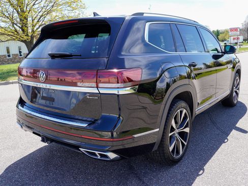 Used 2024 Volkswagen Atlas SEL Premium R-Line AWD/4WD image 3