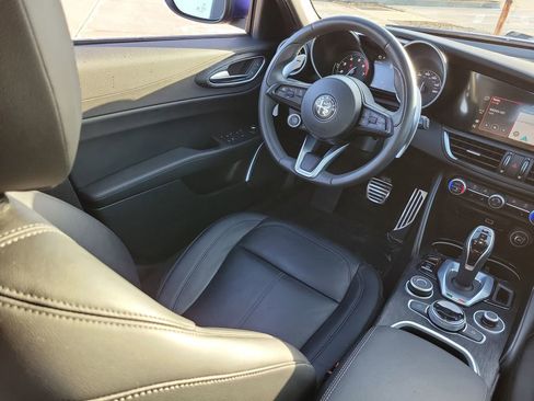 Used 2023 Alfa Romeo Giulia Sprint image 15