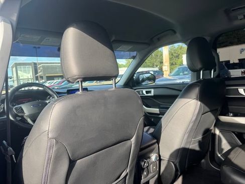 Used 2021 Ford Explorer XLT RWD image 27