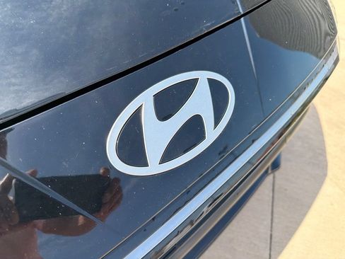 Used 2025 Hyundai Elantra SEL FWD image 10